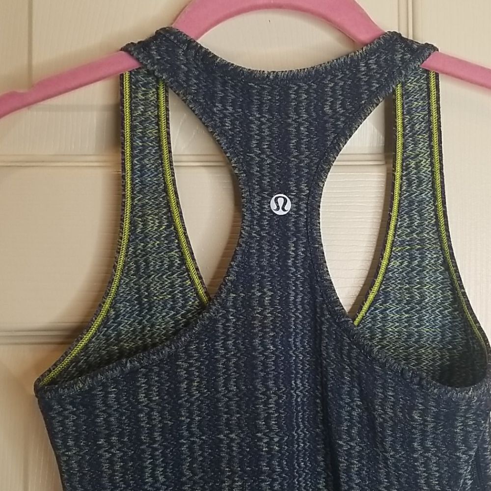 Lululemon Racerback Tank Size 4 - Picture 4 of 5